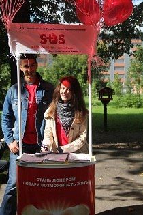 Campaigns of the project «Give blood – save life!» were held in the parks of Moscow on the City Day.